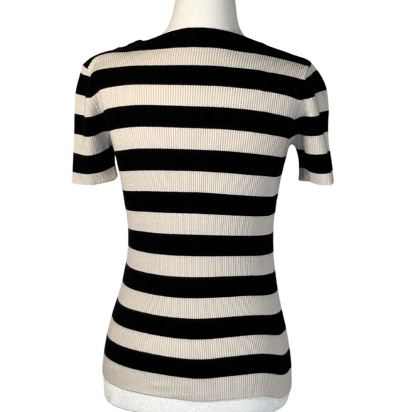 Lauren Ralph Lauren Size XS Woman Knit Top W/ Gold Button & Patches - Picture 2 of 6